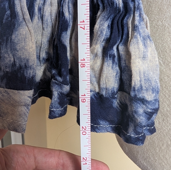 Venus Women's Size Small Long Sleeve Lace Crochet Floral Navy Blue Crop Top - Picture 8 of 10